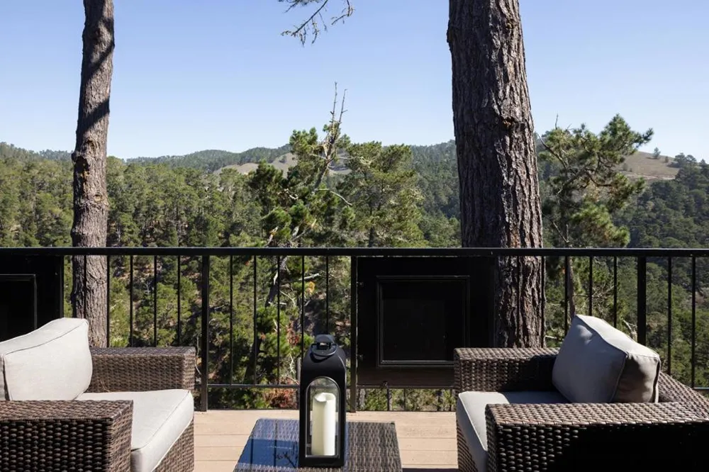 261 Del Mesa Carmel Carmel, CA 93923