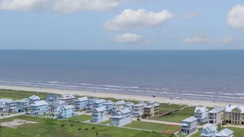 26 Grand Beach Boulevard