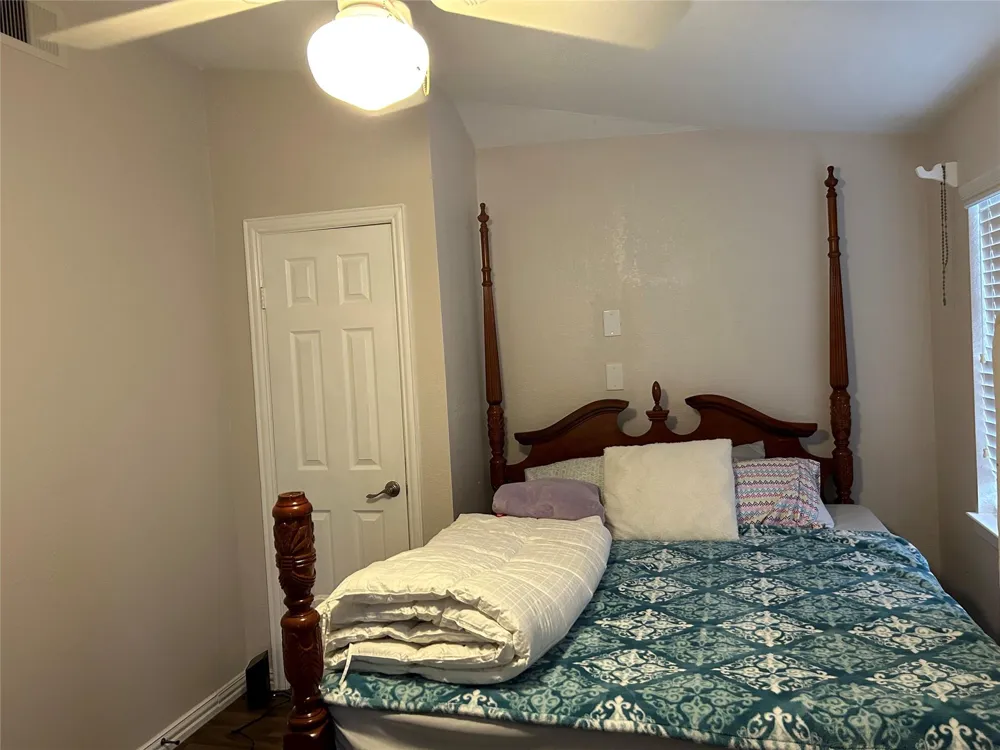 306 Isles End Road Tiki Island, TX 77554