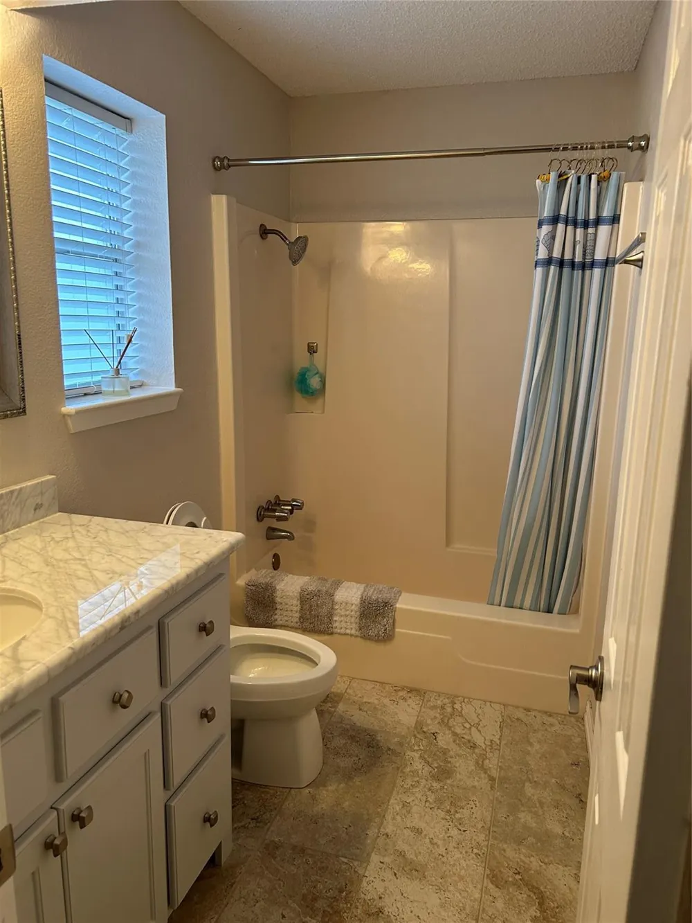 306 Isles End Road Tiki Island, TX 77554