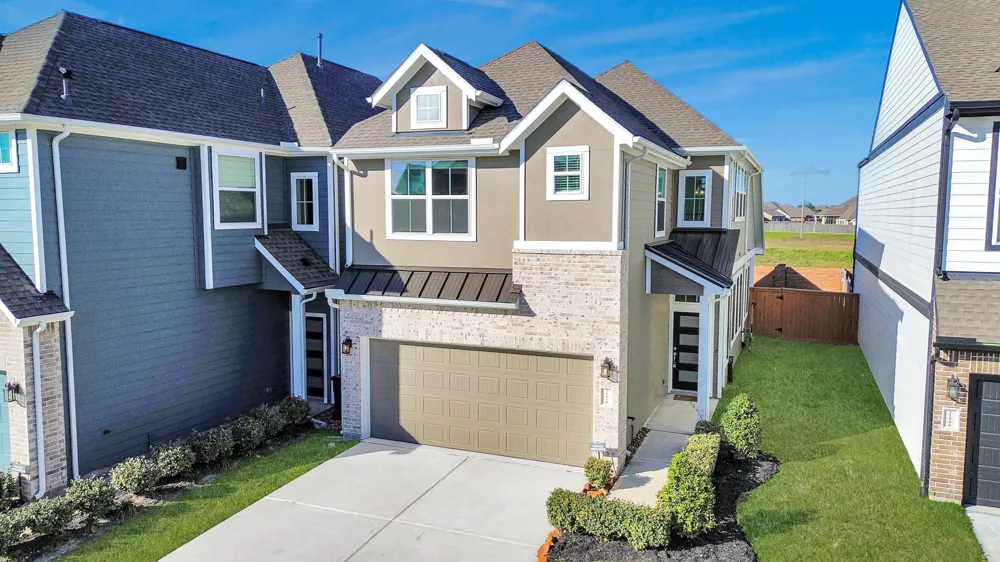 21010 Garden Palm Drive