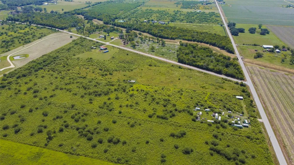 15415 Barak Road Guy, TX 77444
