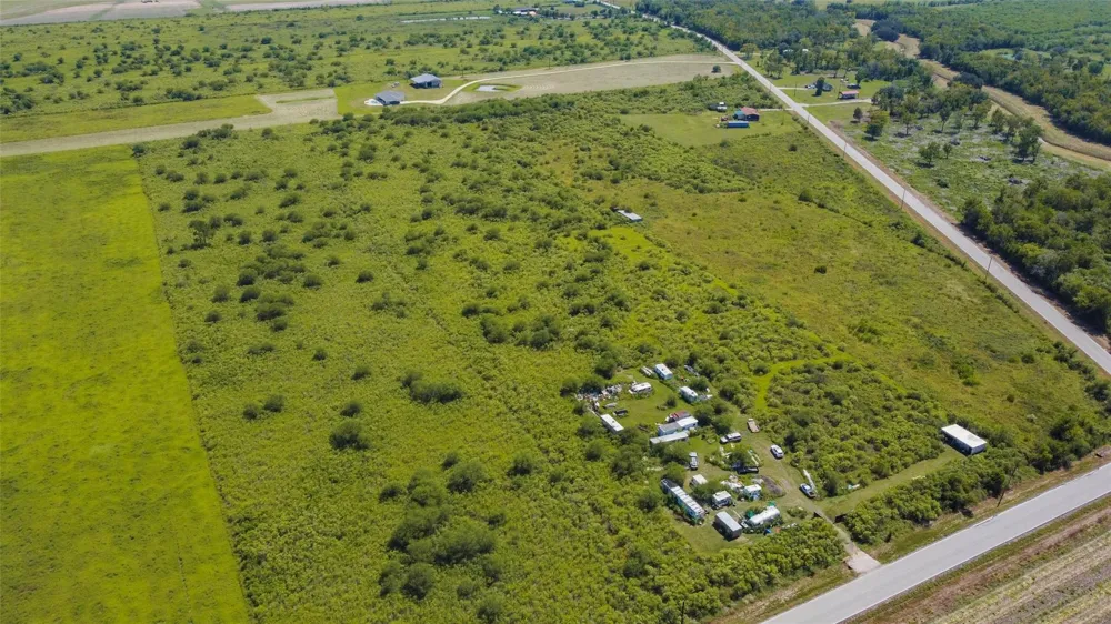 15415 Barak Road Guy, TX 77444