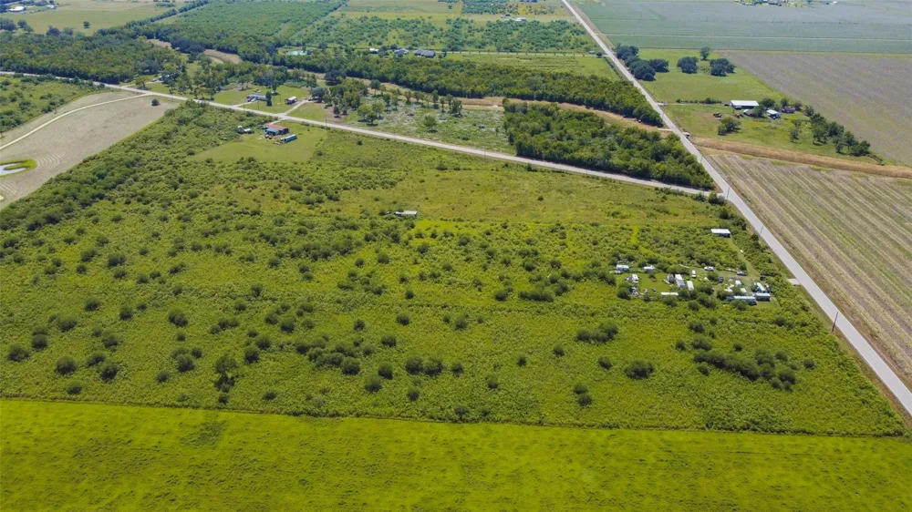 15415 Barak Road Guy, TX 77444