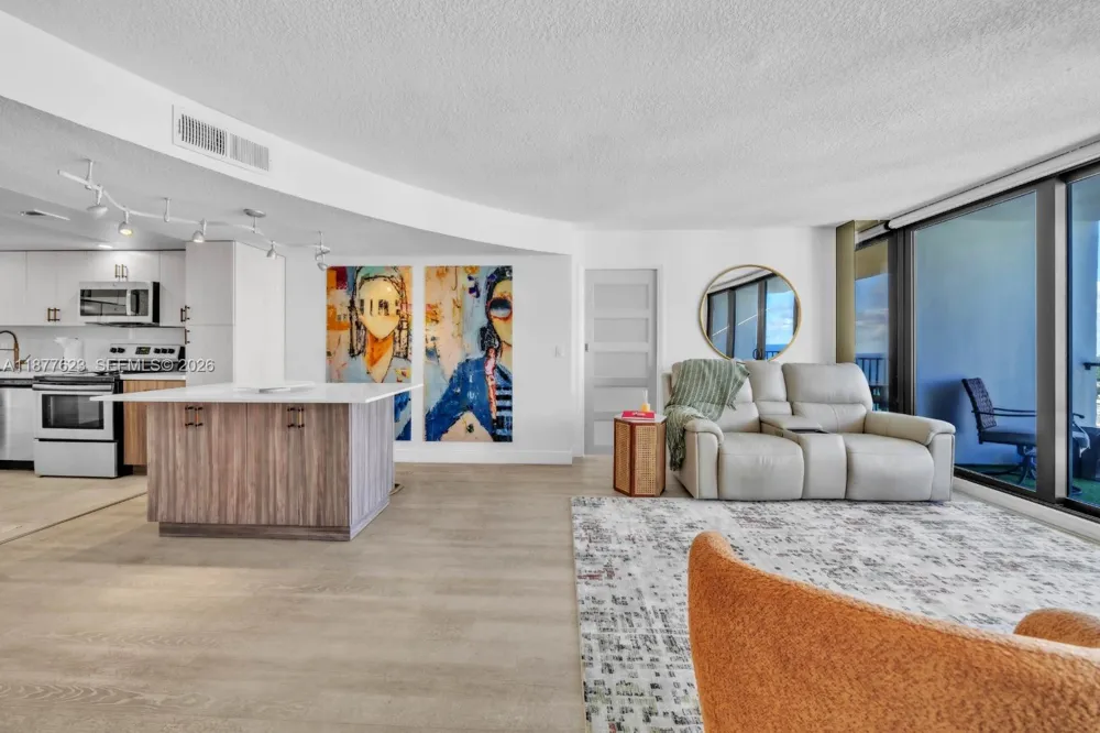2401 S Ocean Dr #2504 Hollywood, FL 33019