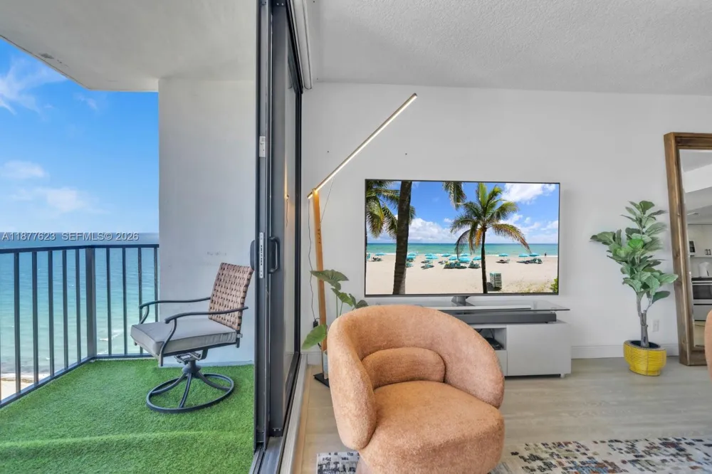 2401 S Ocean Dr #2504 Hollywood, FL 33019
