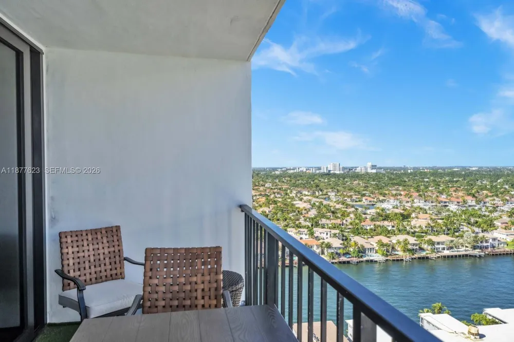 2401 S Ocean Dr #2504 Hollywood, FL 33019