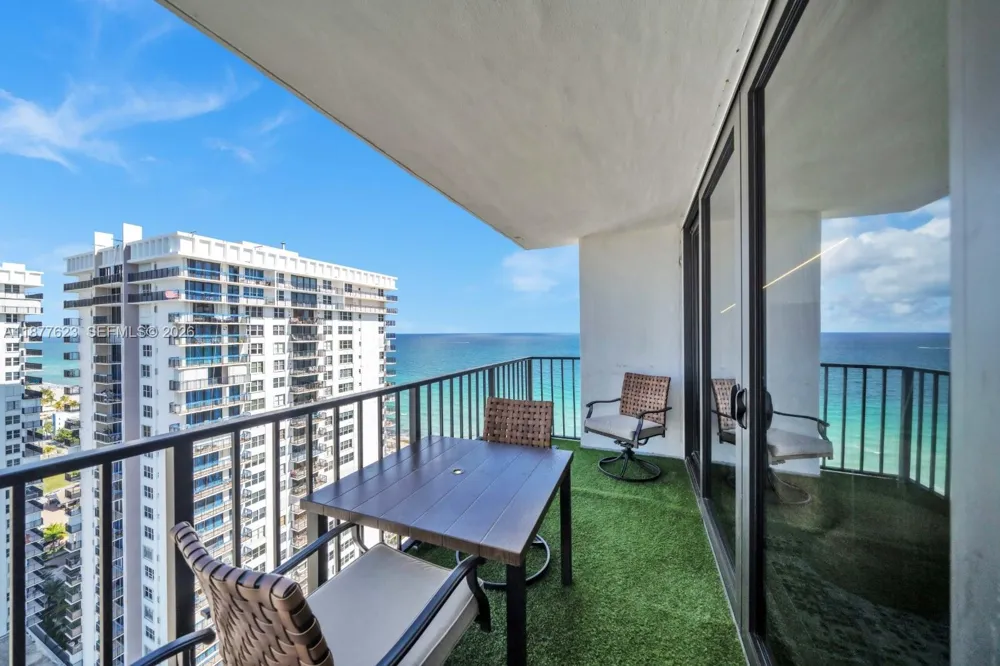 2401 S Ocean Dr #2504 Hollywood, FL 33019