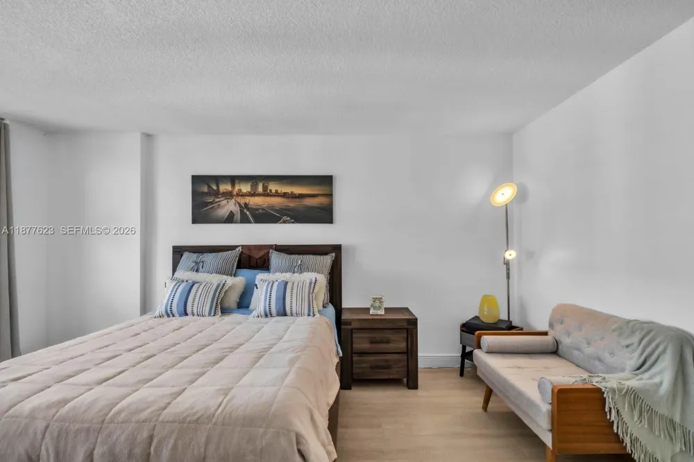 2401 S Ocean Dr #2504 Hollywood, FL 33019