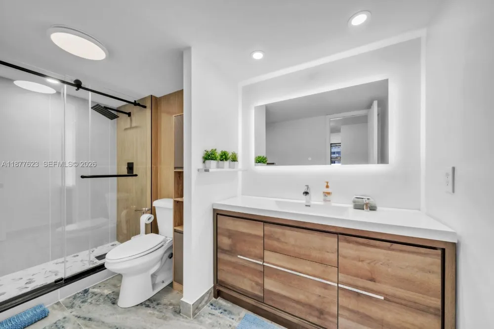 2401 S Ocean Dr #2504 Hollywood, FL 33019