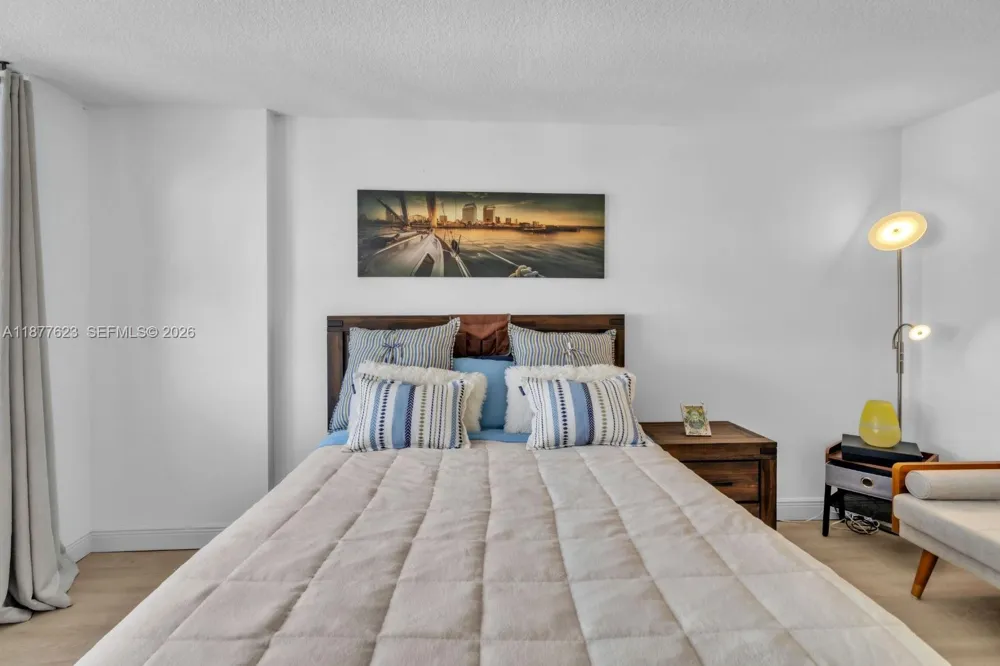 2401 S Ocean Dr #2504 Hollywood, FL 33019