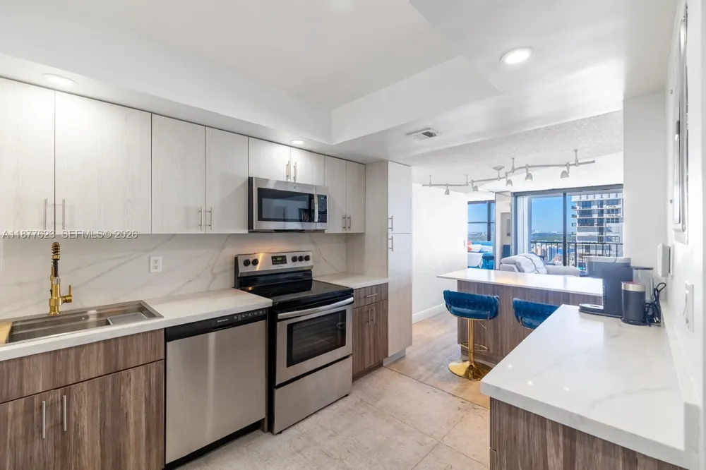 2401 S Ocean Dr #2504 Hollywood, FL 33019