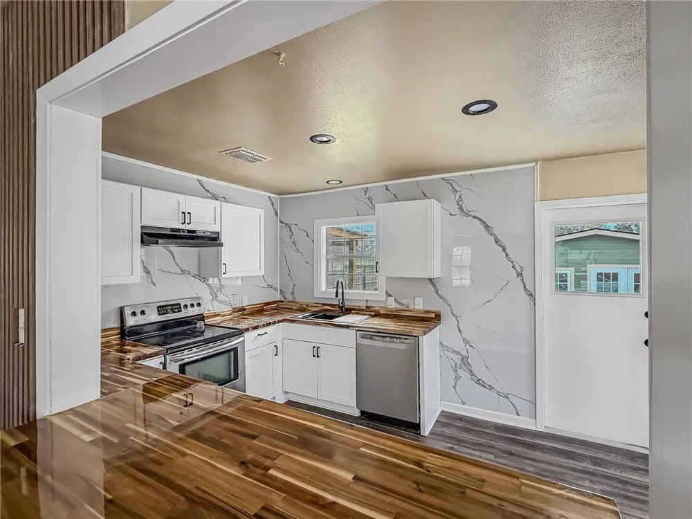 3437 Austin Street Corpus Christi, TX 78411