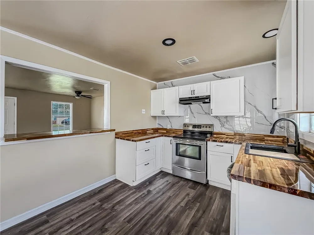 3437 Austin Street Corpus Christi, TX 78411