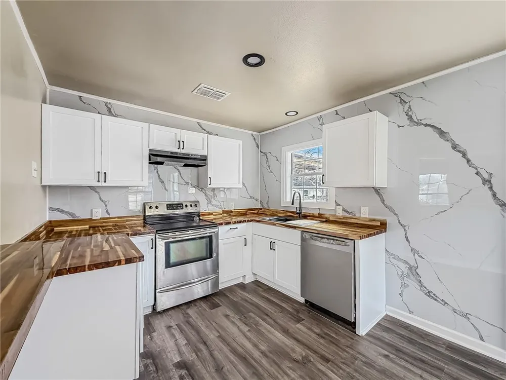 3437 Austin Street Corpus Christi, TX 78411