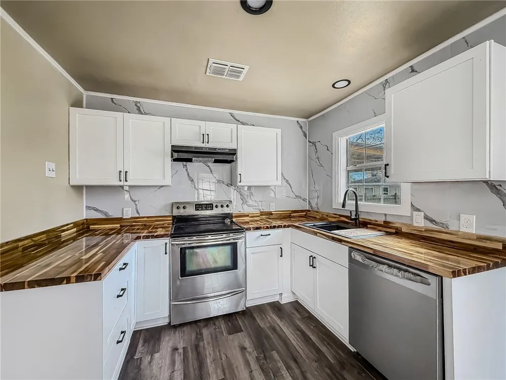 3437 Austin Street Corpus Christi, TX 78411