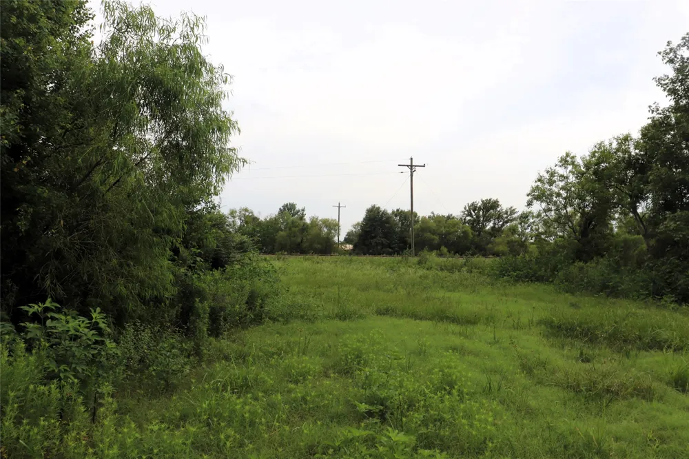 127 County Road 190 Liberty, TX 77575