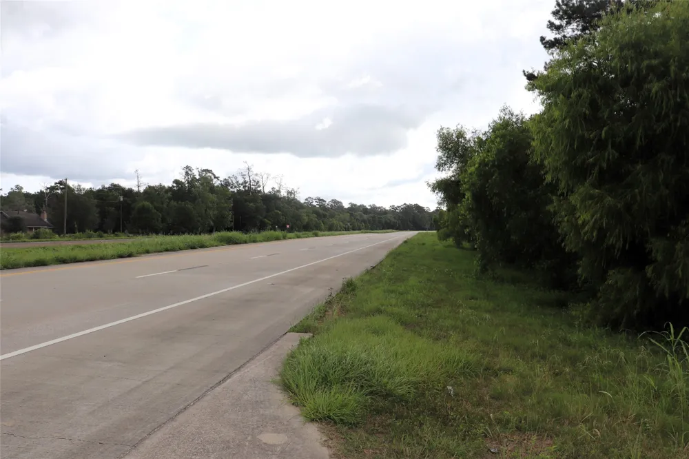 2 Hwy 90 Devers, TX 77575