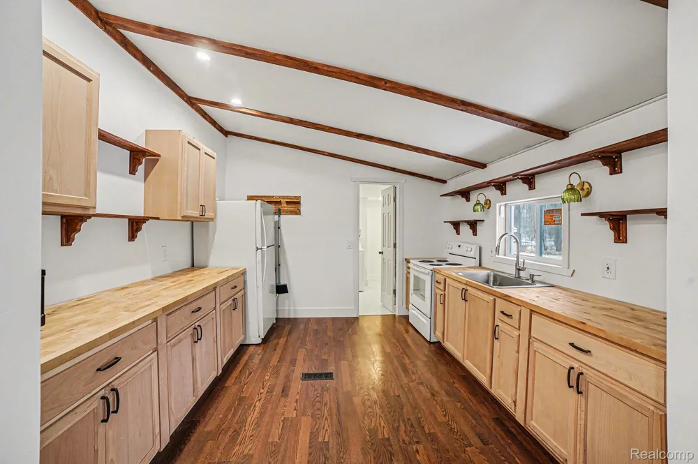 250 S Leaton Road Chippewa Township, MI 48858