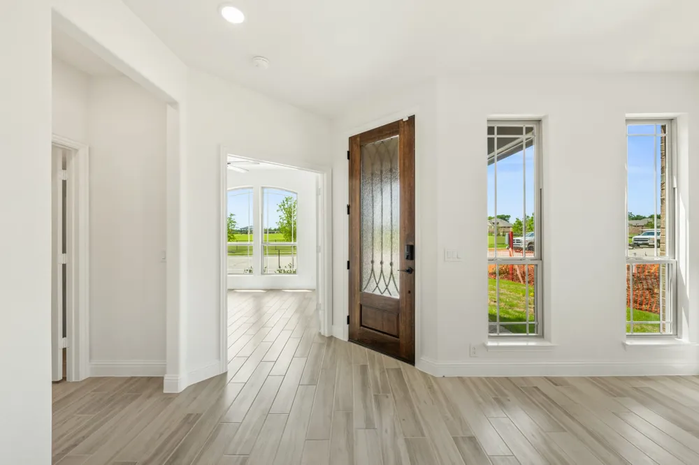 925 Cannes Drive Red Oak, TX 75154