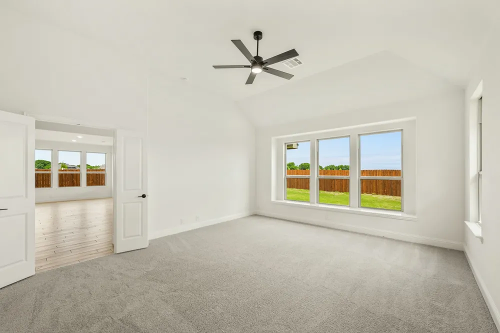 925 Cannes Drive Red Oak, TX 75154