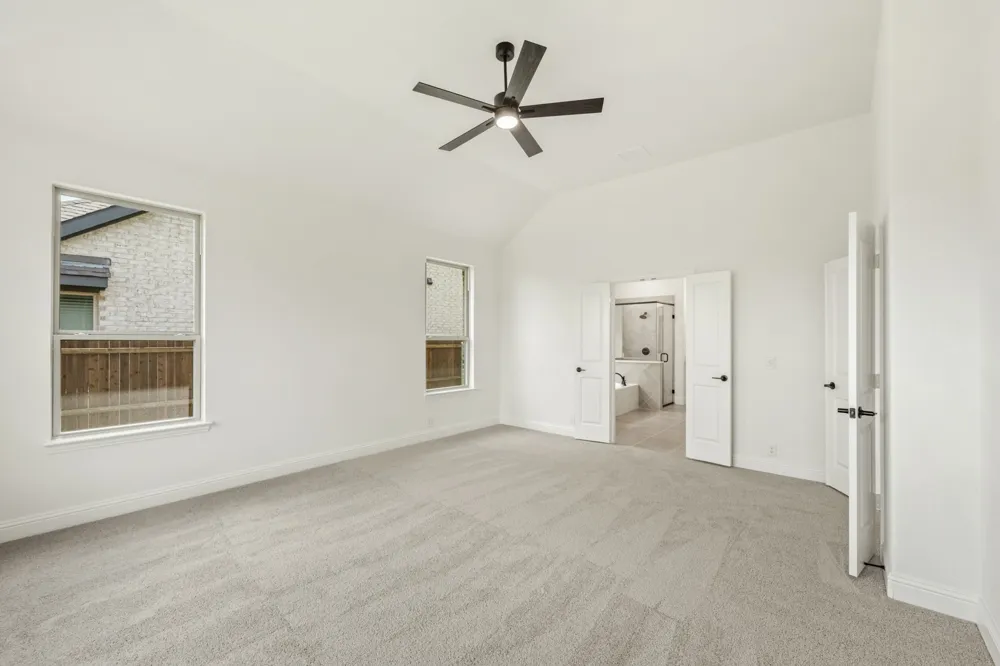 925 Cannes Drive Red Oak, TX 75154