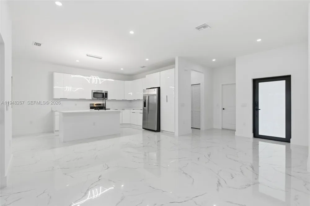 161 Blackstone Dr. Fort Myers, FL 33913