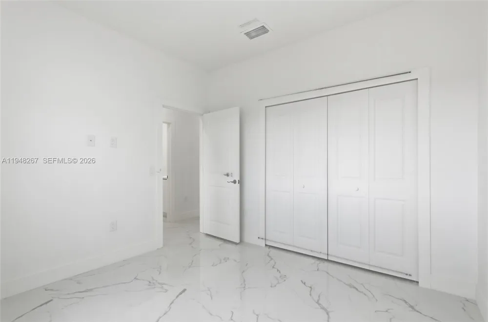 161 Blackstone Dr. Fort Myers, FL 33913