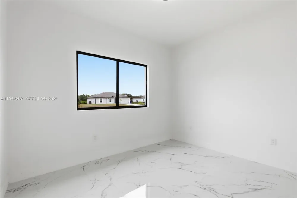 161 Blackstone Dr. Fort Myers, FL 33913