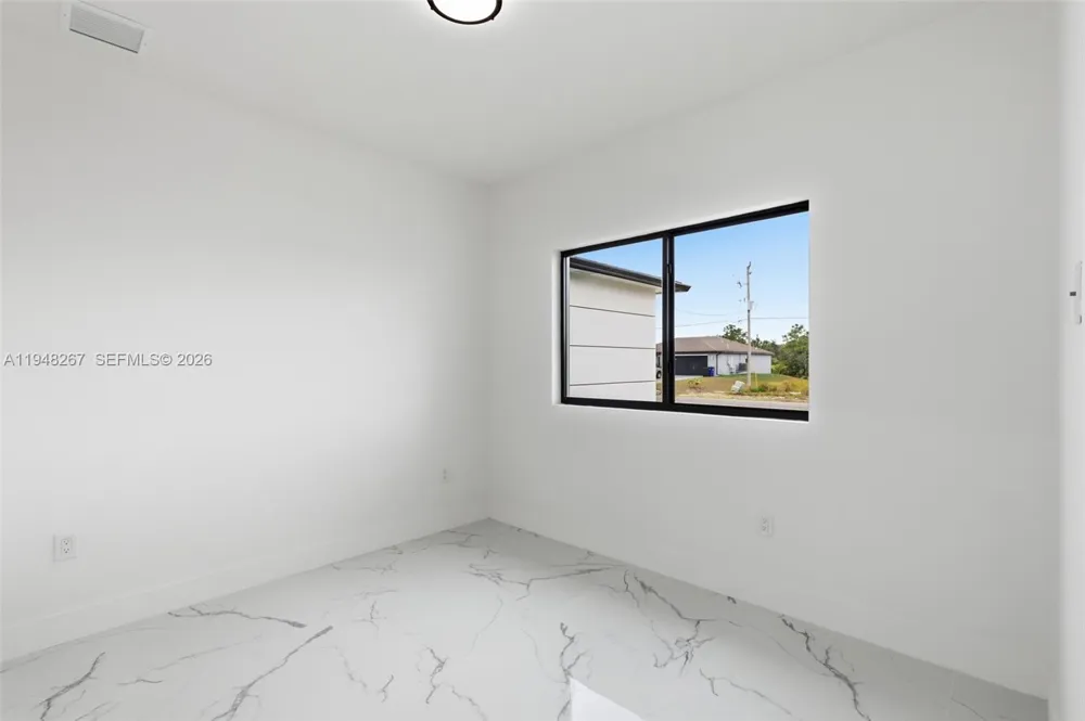 161 Blackstone Dr. Fort Myers, FL 33913