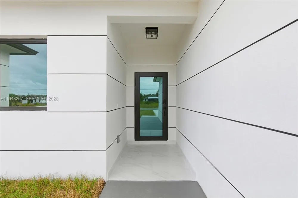 161 Blackstone Dr. Fort Myers, FL 33913