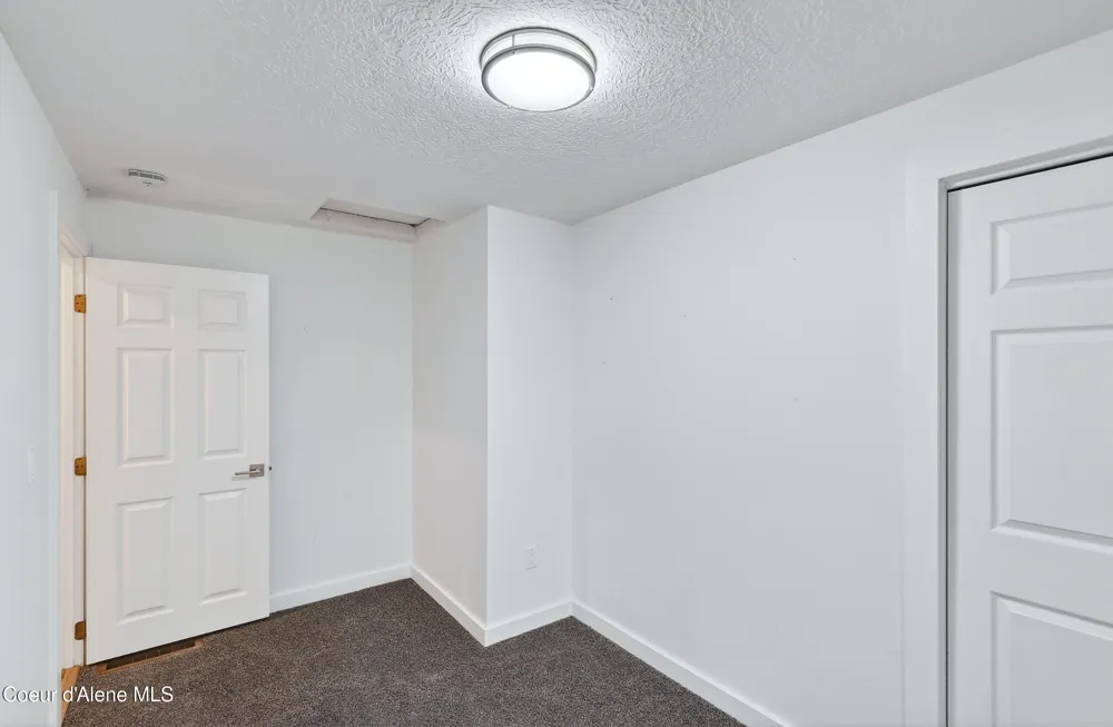 10706 Nelson St Spokane, WA 99218