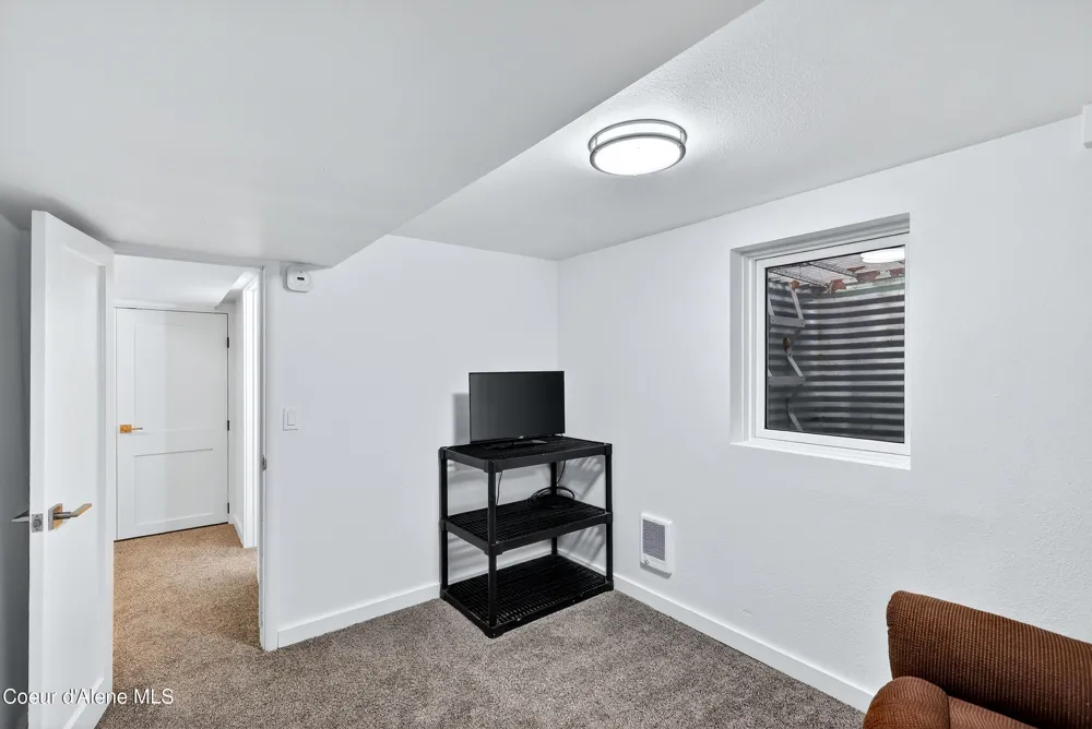 10706 Nelson St Spokane, WA 99218
