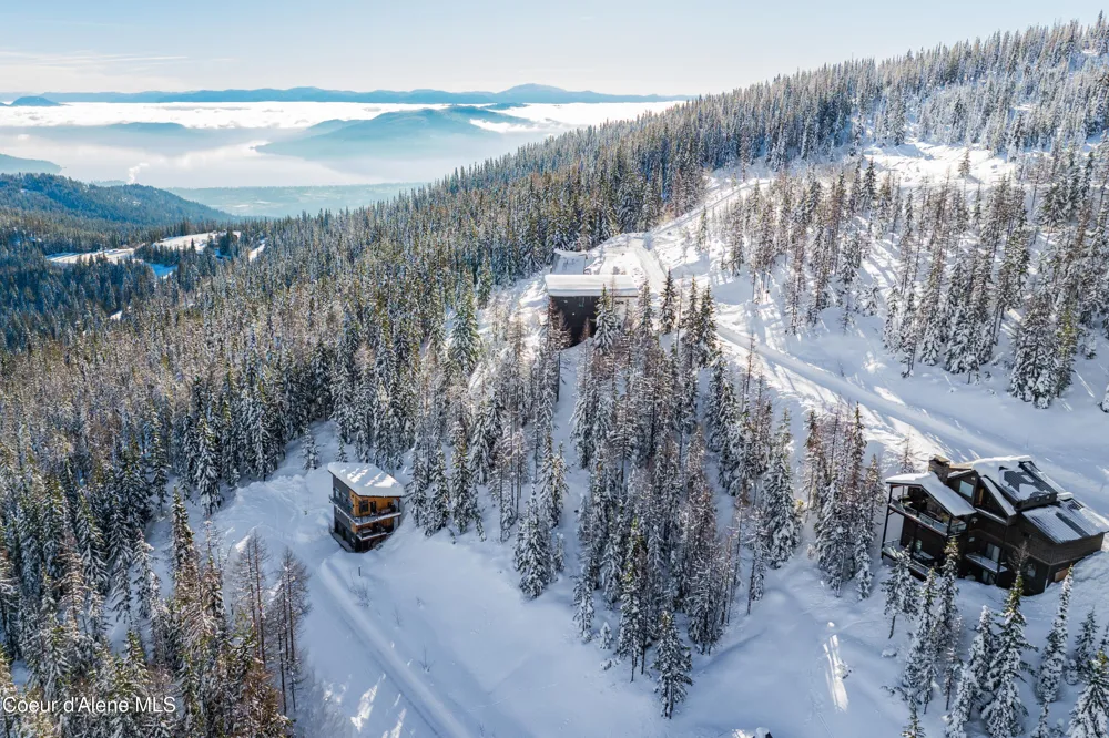 375 Blizzard Drive Sandpoint, ID 83864