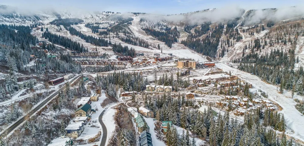 375 Blizzard Drive Sandpoint, ID 83864