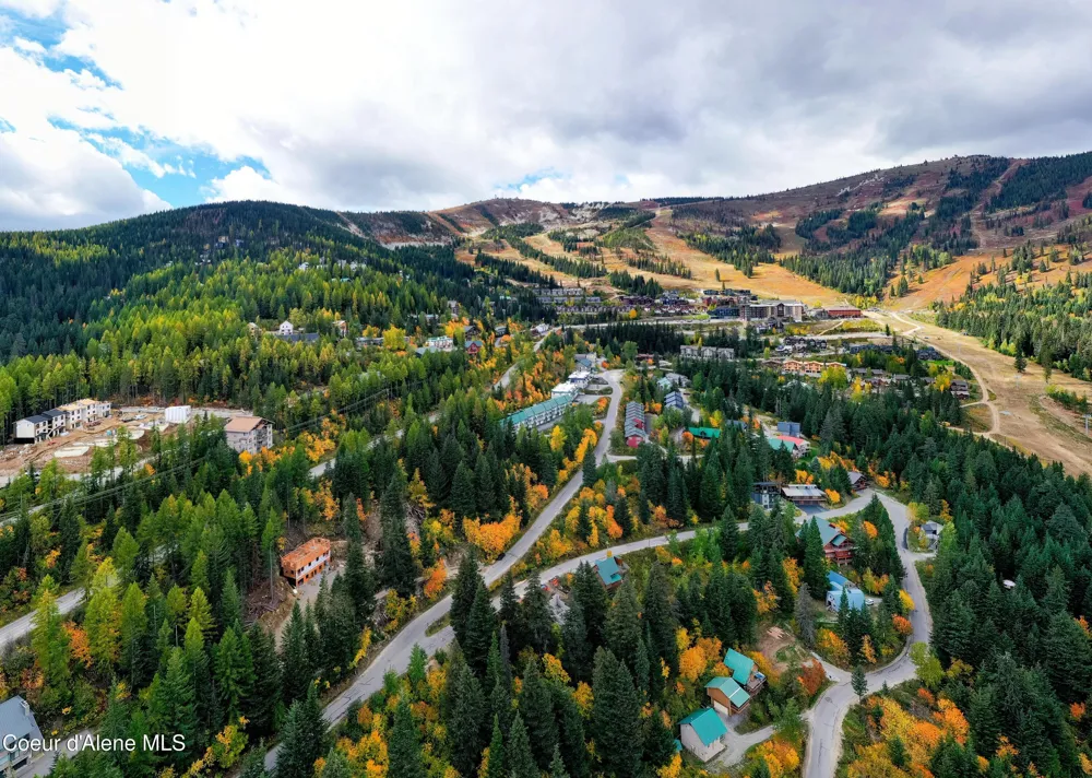 375 Blizzard Drive Sandpoint, ID 83864