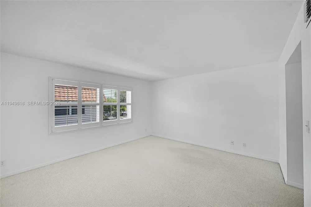 5555 Ocean Blvd #20 Lauderdale By The Sea, FL 33308