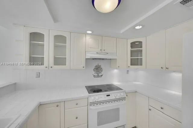 5555 Ocean Blvd #20 Lauderdale By The Sea, FL 33308