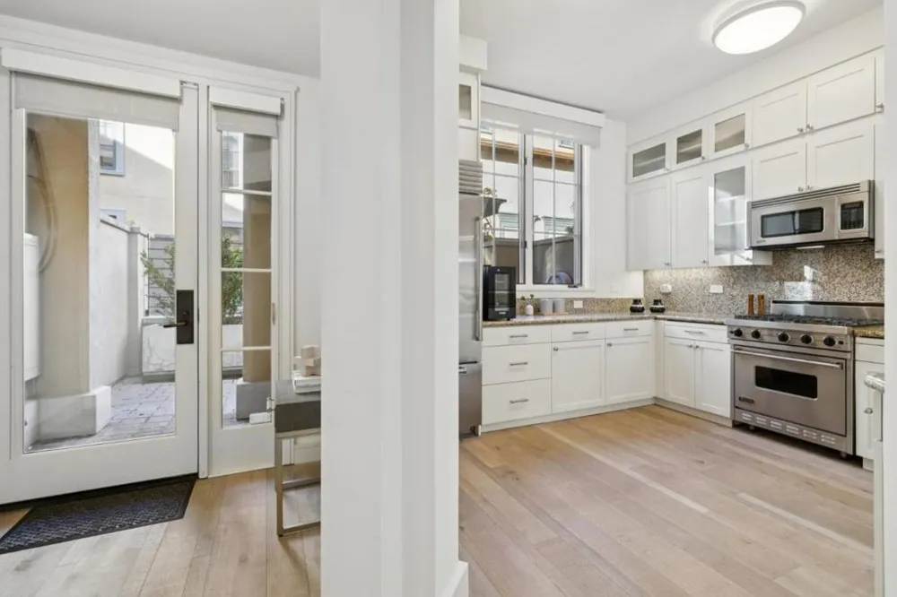356 Santana Row #320 San Jose, CA 95128