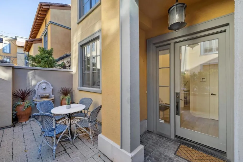 356 Santana Row #320 San Jose, CA 95128