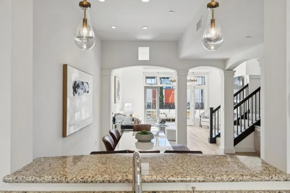 356 Santana Row #320 San Jose, CA 95128