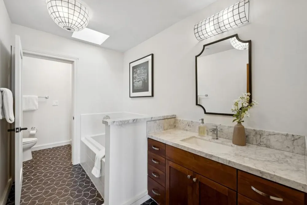 356 Santana Row #320 San Jose, CA 95128