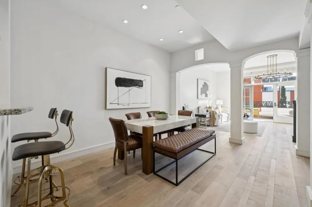 356 Santana Row #320 San Jose, CA 95128