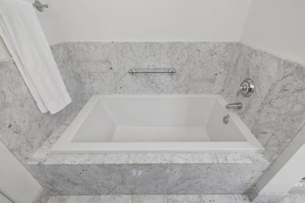 356 Santana Row #320 San Jose, CA 95128