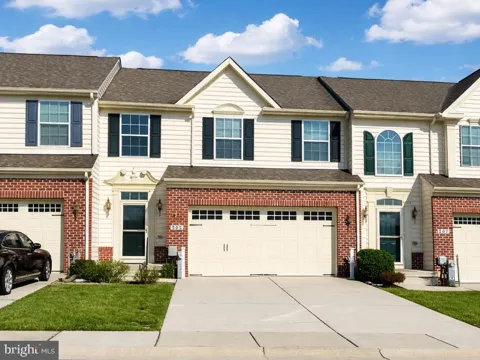 305 TUFTON CIRCLE