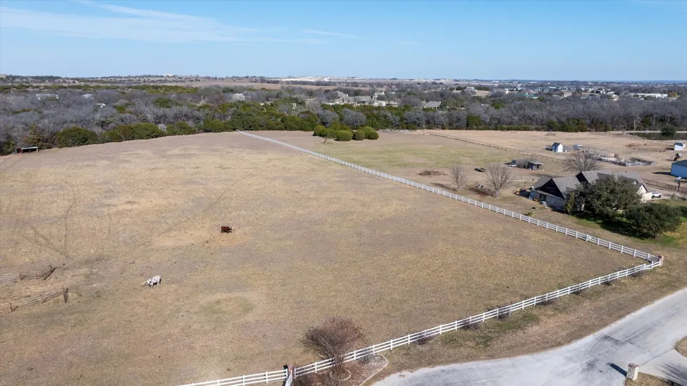 W Hidden Meadow Court Cresson, TX 76035