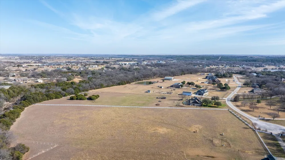 W Hidden Meadow Court Cresson, TX 76035