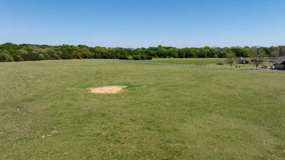 W Hidden Meadow Court Cresson, TX 76035