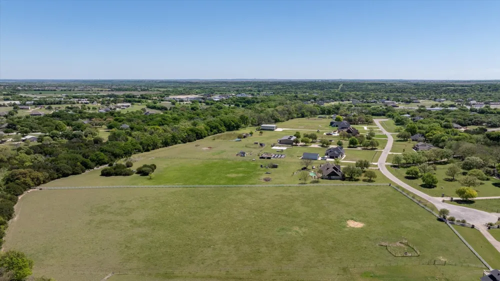 W Hidden Meadow Court Cresson, TX 76035