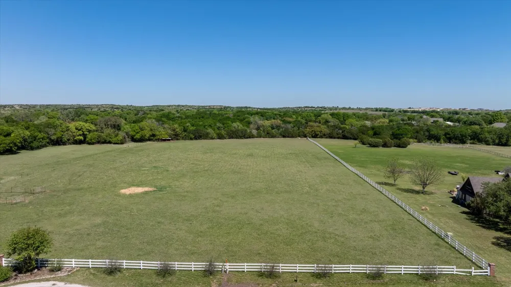 W Hidden Meadow Court Cresson, TX 76035
